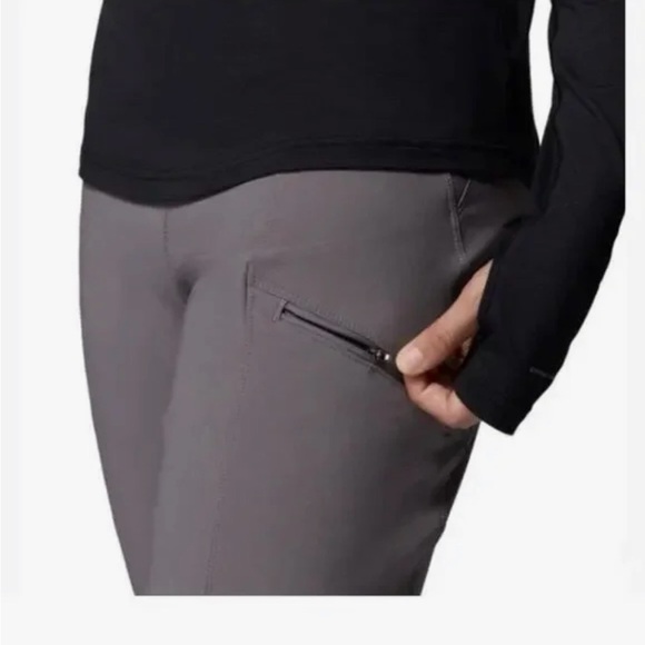 Columbia Women's Fleece Lined Active Fit Straight Leg Pants in Black. - Picture 2 of 4